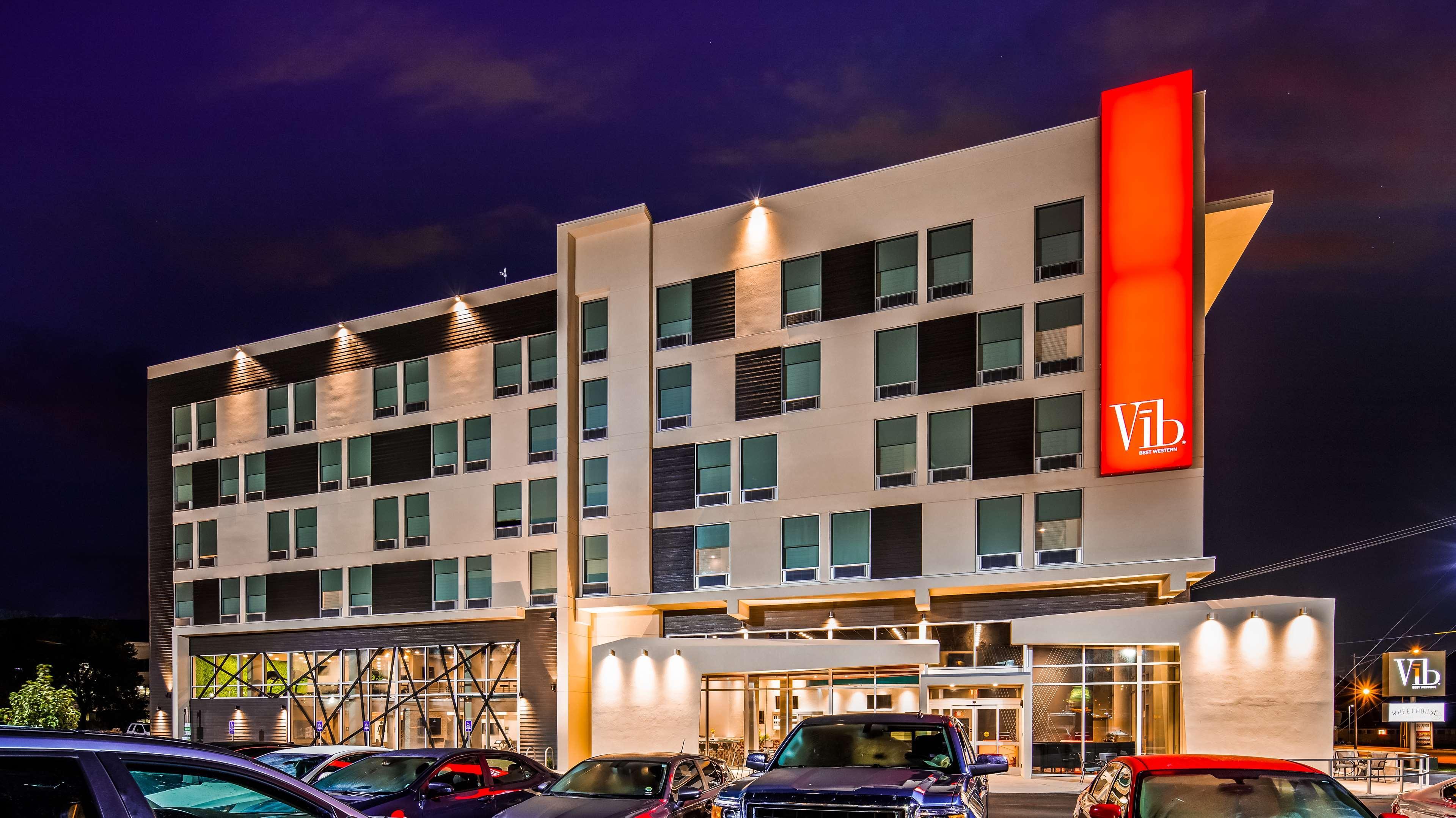 Best Western Plus - Wendover Inn Exteriér fotografie